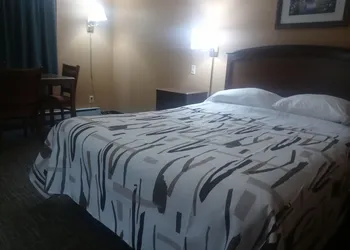 Roseau Motel hotel thumbnail 6