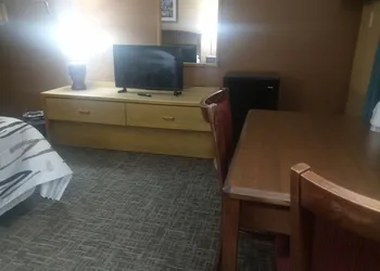 Roseau Motel hotel thumbnail 7