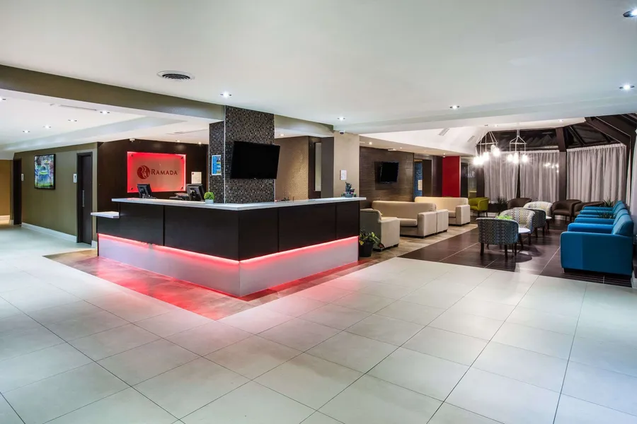 Ramada by Wyndham Jacksons Point hotel detail image 2