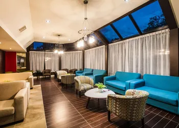Ramada by Wyndham Jacksons Point hotel thumbnail 3
