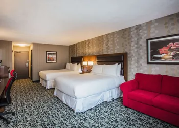 Ramada by Wyndham Jacksons Point hotel thumbnail 8