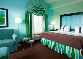 Holiday Inn & Suites Ocala Conference Center by IHG hotel thumbnail 8