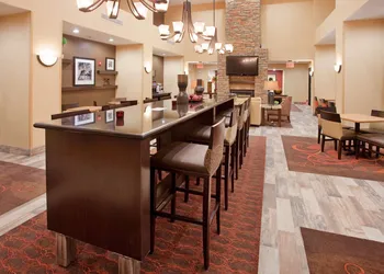 Hampton Inn & Suites Dickinson hotel thumbnail 3