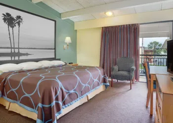 Super 8 by Wyndham St. Augustine hotel thumbnail 5