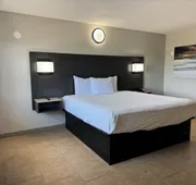 Travelodge by Wyndham Venice hotel detail image 3