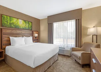 Best Western Plus Valemount Inn & Suites hotel thumbnail 5
