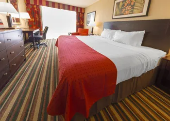 Holiday Inn & Suites Orlando SW - Celebration Area by IHG hotel thumbnail 4