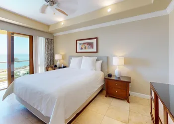 Dolphin Bay Resort & Spa hotel thumbnail 4