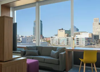 Aloft by Marriott Durham Downtown hotel thumbnail 3