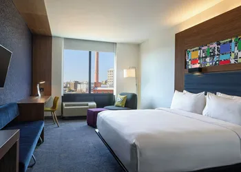 Aloft by Marriott Durham Downtown hotel thumbnail 4