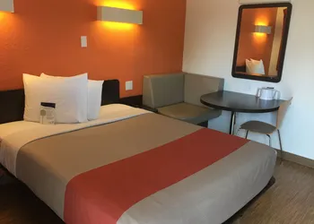 Motel 6 Ardmore, OK hotel thumbnail 4