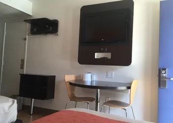 Motel 6 Ardmore, OK hotel thumbnail 7