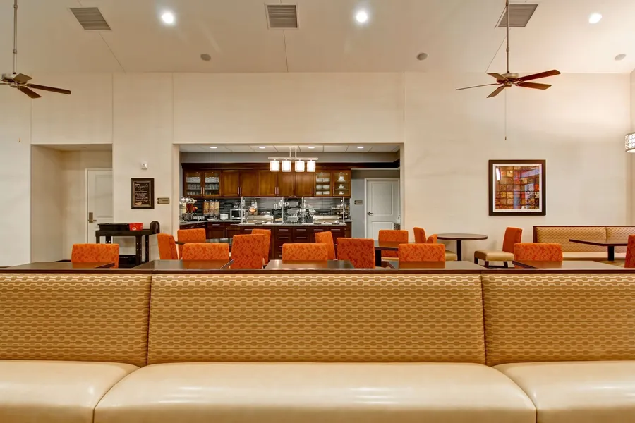 Homewood Suites by Hilton Woodbridge hotel detail image 2