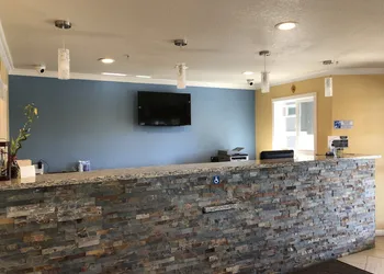 Lake Point Lodge hotel thumbnail 2