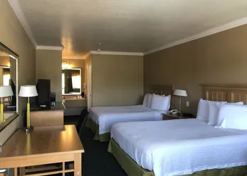Lake Point Lodge hotel thumbnail 4