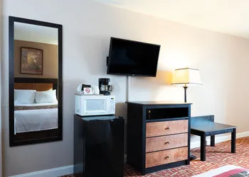 Sundial Inn hotel thumbnail 6