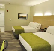 Holiday Inn Express & Suites Price by IHG hotel detail image 4