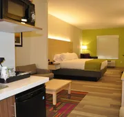 Holiday Inn Express & Suites Price by IHG hotel detail image 7