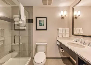 Hilton Garden Inn Irvine/Orange County Airport hotel thumbnail 7