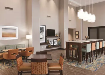 Hampton Inn & Suites Deland hotel thumbnail 4
