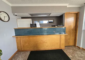 Richmond Inn & Suites hotel thumbnail 3