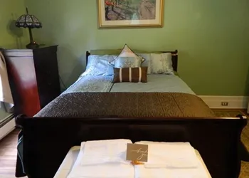 The Queen of the Catskills B&B hotel thumbnail 5