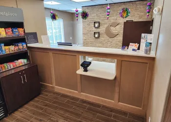 Comfort Suites New Orleans East hotel thumbnail 2