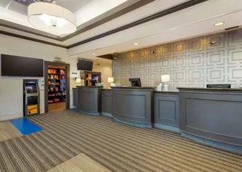Best Western Plus Village Park Inn hotel thumbnail 3