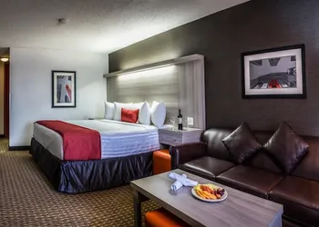 Best Western Plus Village Park Inn hotel thumbnail 5