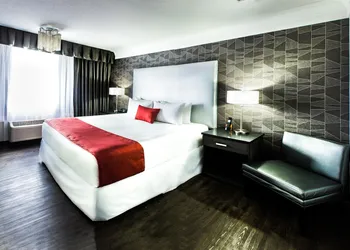 Best Western Plus Village Park Inn hotel thumbnail 7