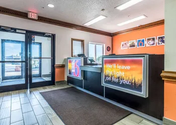 Motel 6 Indianapolis, IN - Southport hotel thumbnail 3
