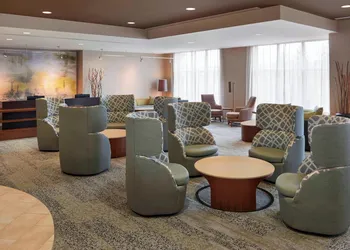 Courtyard by Marriott Kingston Highway 401/Division Street hotel thumbnail 2