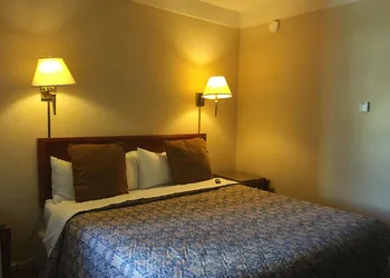 Pacific Heights Inn hotel thumbnail 3