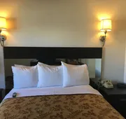 Pacific Heights Inn hotel detail image 5