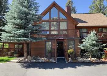 Aspen Winds on Fall River hotel thumbnail 2