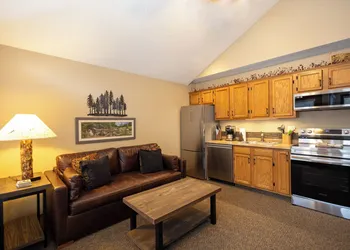 Aspen Winds on Fall River hotel thumbnail 4