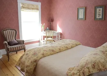 Victorian By The Sea hotel thumbnail 5