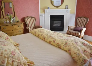 Victorian By The Sea hotel thumbnail 6