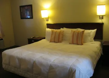Cedar Hill Lodge hotel thumbnail 6