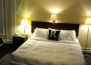 Cedar Hill Lodge hotel thumbnail 8