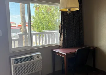 Torch Lite Lodge hotel thumbnail 3