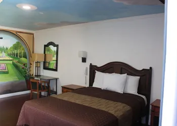 City Center Motel hotel thumbnail 7