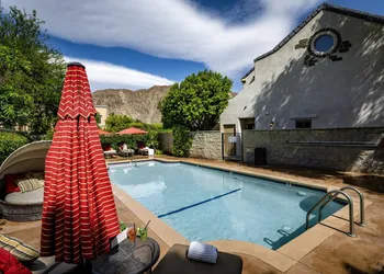 The Chateau at Lake La Quinta hotel thumbnail 7