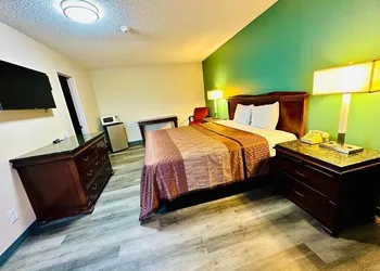 Kings Inn Motel hotel thumbnail 4
