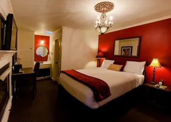 Strawberry Valley Inn hotel thumbnail 4