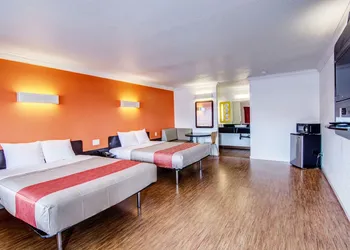 Motel 6 Manteca, CA hotel thumbnail 8