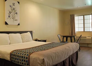 Country Inn hotel thumbnail 5