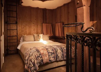 Inn Paradiso hotel thumbnail 4