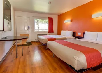 Motel 6 Riverside, CA - South hotel thumbnail 7