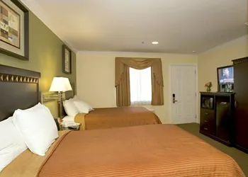 North Bay Inn hotel thumbnail 3